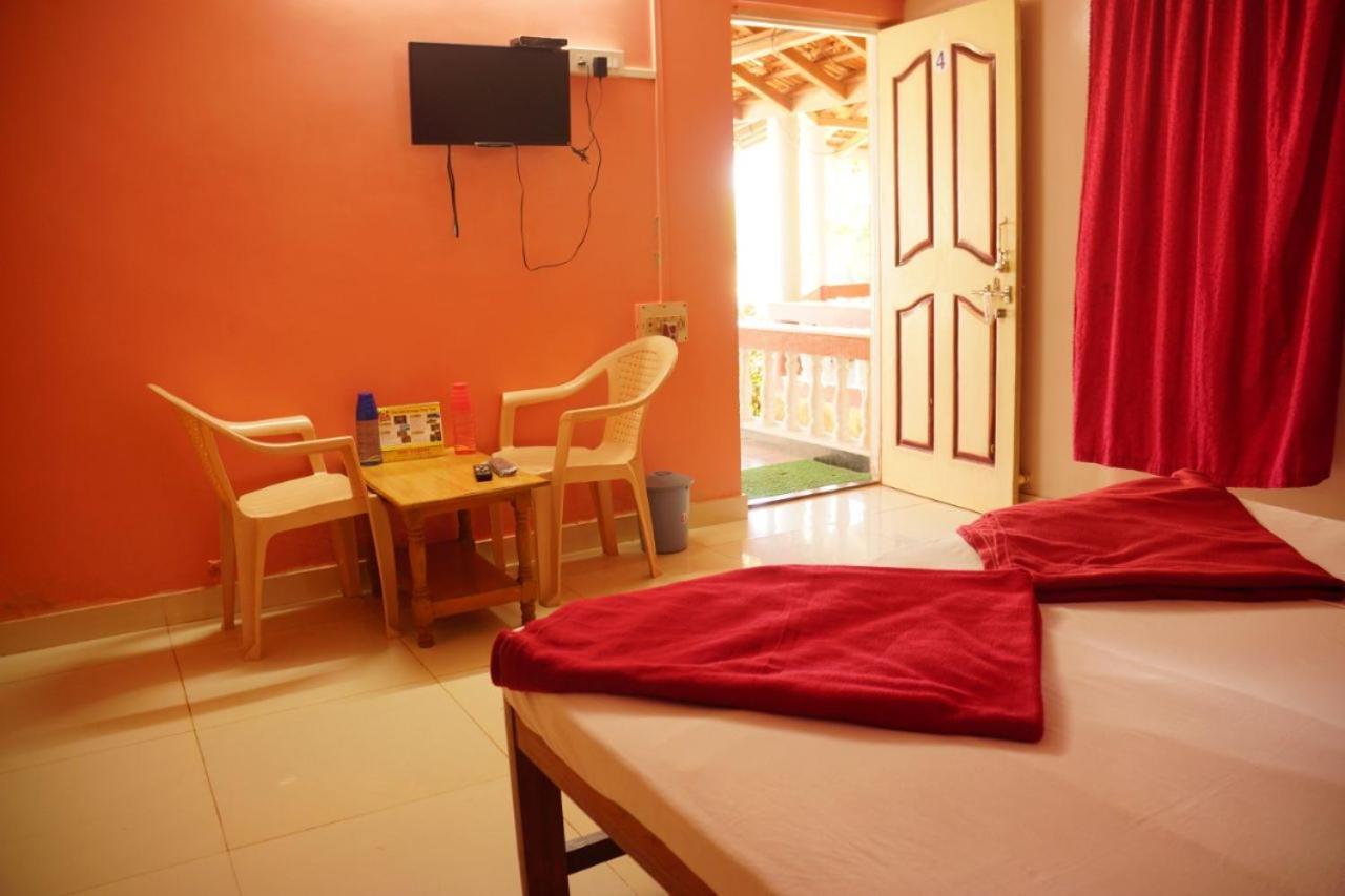Yash Garden Residency Hotel Ганпатипуле Екстериор снимка