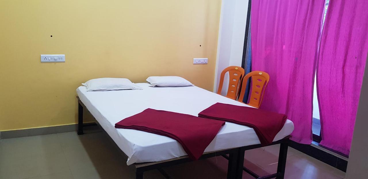 Yash Garden Residency Hotel Ганпатипуле Екстериор снимка